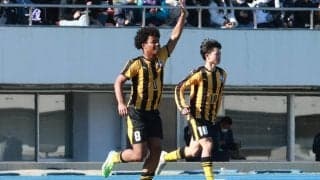 前橋育英が2トップ揃い踏みで強豪対決制す！ オノノジュ慶吏の先制点などで米子北下し2回戦進出【全国高校サッカー選手権大会】