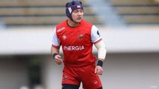 兄弟の存在は、常に問いかける「自分は何者か」。その答えは芝の上の闘争の中に