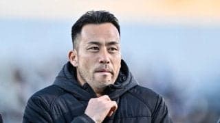 「仲良しすぎ」「恋人かっ！」吉田麻也＆大迫勇也のリゾート地でオフ満喫の“ラブラブ”ムービーに反響！「し、新婚旅行？」「麻也さんが可愛すぎ」の声！ 