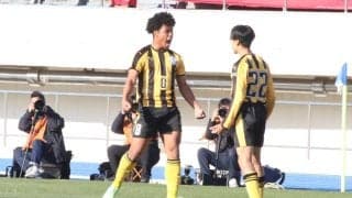 前橋育英が7大会ぶりベスト4！ オノノジュ慶吏の今大会4点目で逃げ切り堀越との激闘制す【全国高校サッカー選手権大会】