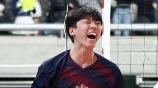 春高バレー　駒大高、優勝候補の高川学園にストレート勝ち　エース木村光希「強気で積極的なプレーができた」