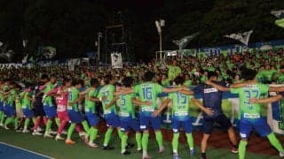 湘南が2025シーズンの背番号を発表！ FW鈴木章斗が新10番、MF小野瀬康介は「88」から「7」に