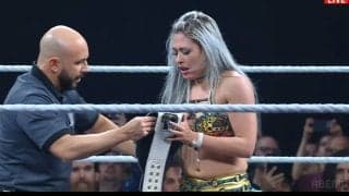 日本人女子“デビュー4カ月”で頂点に！ ジュリア、涙の戴冠劇にファン歓喜「おめでとうすぎる」