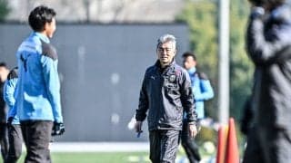 【長谷部新監督が着手するJ1川崎の新たなチーム作りとは(3)】「システム変更も自分の中では一つの選択肢」と語る新指揮官。24年からの継続メンバーで川崎はどのように戦うのか