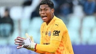 プレミア王者も鈴木彩艶をリストアップか　マンC関係者が視察済みと欧州報「セリエAで最も優れたGKの1人」