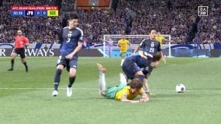 ペナ内でも強烈タックル！元日本代表キャプテンが推す27歳の“DFリーダー”  「彼が一番」称賛の訳と課題