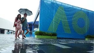  全豪OP初日、雷雨で多くが順延 