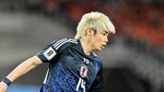 「素晴らしいボレー！」「まさに稲妻」Sランス伊東純也の“超絶イナズマ反応”の右足ダイレクトボレー弾に反響！「ズバッと決めた」「めちゃくちゃかっこいいゴール」の声