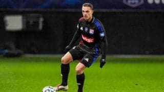 セスク監督率いるコモ、財政難のリヨンから生え抜きMFカクレを完全移籍で獲得