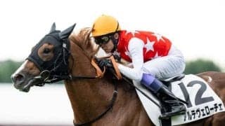 【シンザン記念・馬体重】アルテヴェローチェは462kg(-10)、マイネルチケットは468kg(+12)