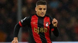 バレンシアがボーンマスからDFアーロンズをレンタル移籍で獲得