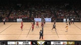 男子バレーで“奇跡”の連携プレーが成立 片手レシーブ、片手トス、起き上がって…異次元プレーの連続にアリーナ興奮