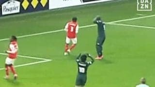 嘘だろ！？ 南野拓実の完璧演出が台無し…「もうパス出すな」「酷すぎる」“衝撃ミス”のモナコFWに批判殺到