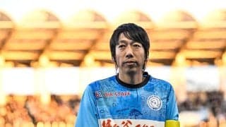 「この女子会に参加して違和感ない憲剛さん凄い」中村憲剛氏と超豪華3女性との「新年会4ショット」が大反響！「憲剛さん、国民栄誉賞お姉様方と会食羨ましい」の声