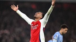 アーセナルが会心の逆転勝利でNLダービーでダブル達成！　スパーズは不運な同点弾響くも力負け【プレミアリーグ】