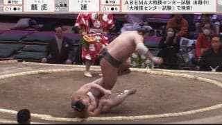 大相撲の幕下で衝撃的な大逆転 0.01％の“妙技”に「自分が転んじゃった」館内騒然