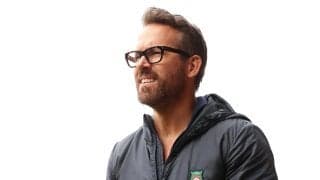 ライアン・レイノルズ氏ら保有の英3部レクサム、5万人超収容の新スタ計画進めるも行政との折り合い難航…「官僚主義に直面」