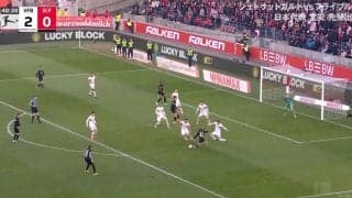 「鬼メンタル」堂安律、高速カットイン→3人相手に“怒りの弾丸シュート”炸裂「エゴい」 “驚速”で強引に振り抜く一撃