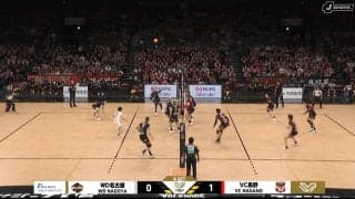 男子バレーで衝撃の「後傾」スパイク！ 驚異の身体能力にアリーナ驚愕