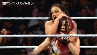 プロレスIQ高すぎる… イヨ・スカイ、ピンチをチャンスに変える一瞬の動き 入場時は米ファンの大コールも