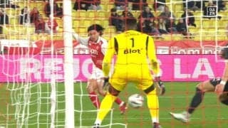 「ダバディも絶叫」南野拓実、圧巻ラインブレイクからの“アシスト未遂”にファン沸騰「抜け出しが流石なんよな」「本当に上手」