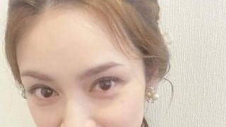 「目がそっくり！｣日本代表DF長友佑都の美人妻、長男とおそろコーデの思い出ショット公開