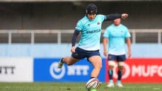 届け、天国で見ている亡き友へ。全身全霊を込め、その右足を振り抜く