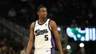 トレード交渉開始の報道に、キングスのフォックスが反応「あれはチームが決めたこと」