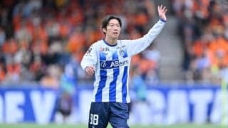 「ほんとに無料でいいんですかレベル」「これ配布は豪華だな」J2山形が発表した1万5千人プレゼントの「豪華すぎる寒冷地グッズ」が大反響！ モデルにも「ポーズと表情があざと可愛い」の声