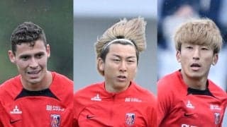 【浦和レッズの最新選手序列考察。沖縄キャンプで見えた形とは(1)】タレント豊富な2列目をリードするサヴィオ、松本、金子。原口は12番目のレギュラーか……見えてきた先発候補