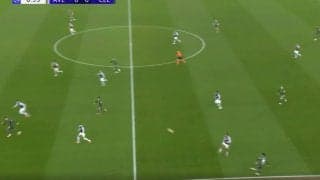 上手すぎだろ！ 旗手怜央、30m“高精度ピンポイントパス”炸裂「レベル高っ」 相手DFの間を突く“非凡な技術”にSNS大興奮