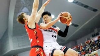 後半に猛攻を仕掛けた三遠が大阪を撃破…6選手が2ケタ得点を挙げて15連勝を達成