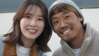 ｢似すぎてて爆笑｣日本代表MF守田英正、美人妻とそっくり愛娘を公開 “ちゅん顔”密着ショットに｢やたら強そうなパパ｣｢全てがかわいい｣の声