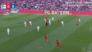 衝撃… バイエルンの“暴力的パスワーク”炸裂にスタジアム騒然「やりたい放題」 ダイレクトパス5本で守備陣を崩壊させる瞬間「手も足もでない」