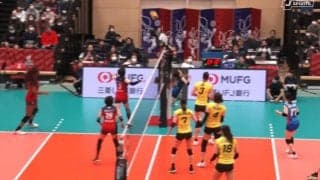 女子バレー、ありえない“超絶”レシーブに審判びっくり…振り返る 決してあきらめない好プレーが生んだ驚きの瞬間