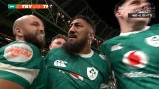 3人がかりでも止まらない…アイルランドの重戦車・アキの突進が迫力満点