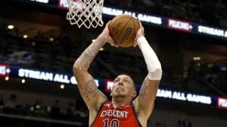 サンダーがペリカンズとのトレードでベテランセンターのダニエル・タイスを獲得