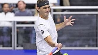  世界4位 快勝で初戦突破 
