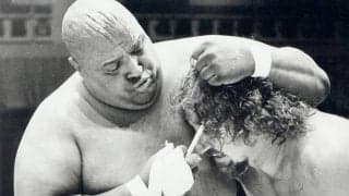 ブッチャーはリング外でもフォークを持ってファンサービス　元東スポ記者は「ザ・ファンクス」との流血試合も語った