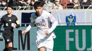 「レギュラーを掴みたい」監督やチームメイトも絶賛！ インパクト大の18歳MF中島洋太朗がシーズンに意気込み「チームの中心として勝利に貢献する」