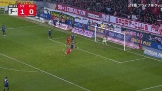 きたあああ！ 堂安律、ドンピシャすぎる“パーフェクトボレー”炸裂の瞬間「エグい」 クロスバーを直撃→神ゴラッソ未遂「紙一重」「実質ゴール」