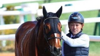 藤原英昭調教師 JRA通算900勝達成