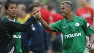 ブンデスリーガで長谷部誠とも共闘した元ブラジル代表FWが二重契約？ 異なる2クラブがほぼ同時に監督就任を発表も実際は…