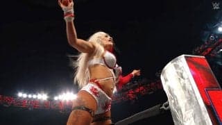 まるで“2.5次元”の世界観…アニメ好きラテン系美女レスラー、大一番で魅せたド派手衣装が大反響「女版ヴェノム」「完璧！」