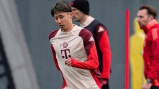 伊藤洋輝のCL遠征帯同にバイエルン指揮官「トレーニングでの印象は良かったが…」、守護神ノイアーも言及「初出場を楽しみにしている」