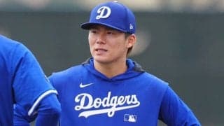 山本由伸の隣で…“激変”した人物　衝撃の16キロ減量に日本人ポカン「大成功ですね」