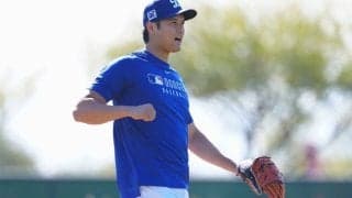 大谷翔平、“謎”の打撃マシンで特訓　2日ぶりチーム合流…投内連係で通訳なしで談笑