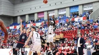 鹿児島が富山との東西上位対決に先勝… ジュフ・伴馬が残り1秒で劇的逆転3Pに成功