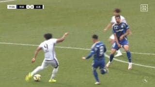 「J最強かも」町田を沈めた逆転弾をお膳立て！広島・ジャーメイン良“衝撃の一発”が話題沸騰「こんなプレー初めて見た」「弾丸シュートじゃん」