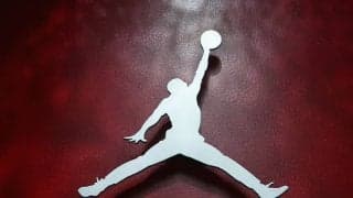 NBAスターも訪問した“スニーカー豪邸”が36億円で販売中…圧巻ジョーダンコレクションもセットで譲渡